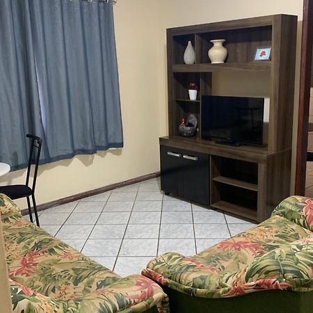 Solar De Bruna - Apartamento Com 2 Qts - 1 Suite - Garagem Coberta - Wi-Fi - Netflix - Acomoda 6 Pessoas A 70 Metros Da Praia Guarapari Luaran gambar
